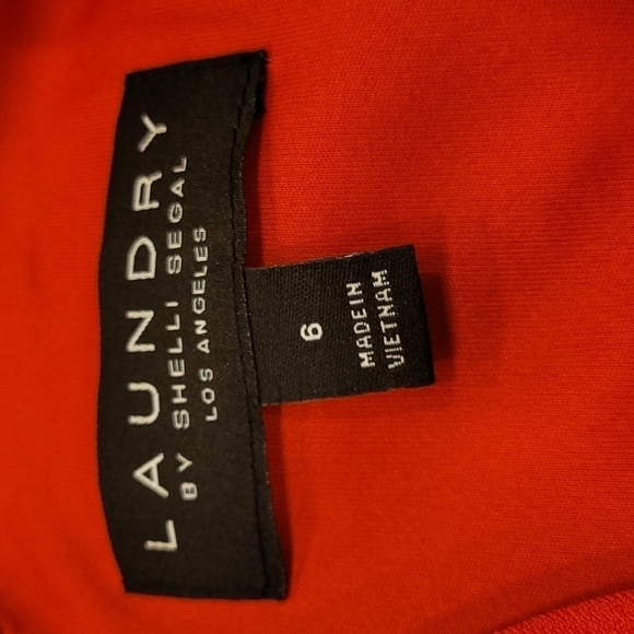 NWT LAUNDRY by Shelli Segal STRAIGHT LEG V-NECK JUMPSUIT Red 6 - Picture 3 of 4